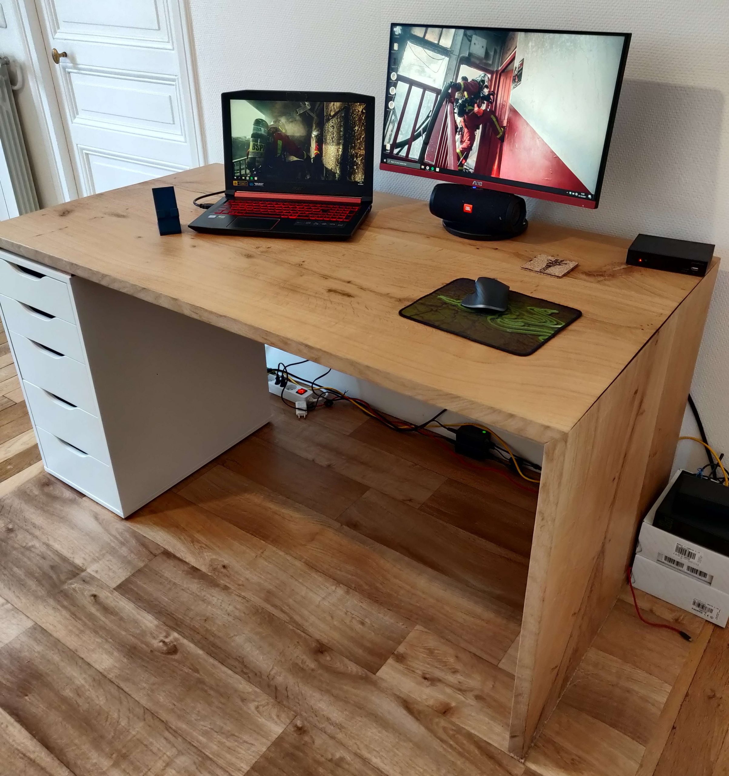 Création d’un bureau en chêne